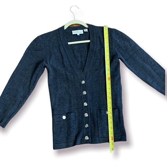 Vintage Ports Cardigan - Picture 6 of 8